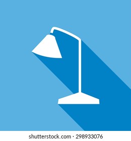 Icon Light bulb on long shadow