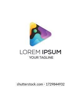 Icono logotipo reproductor de medios botón ilustración abstracta color gradiente para empresas y aplicaciones
