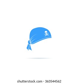 Icon pirate hat with skull and sabers.