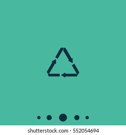 Icon of recycling sign represented by triangle made with arrows.