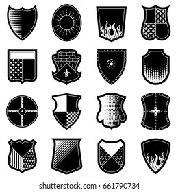 Conjunto de ícones de escudos em cores preto e branco. Coleção de formas de crista heráldica