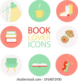 Ы conjunto de íconos de estilo plano para los amantes de la lectura y del libro. С acogedoras ilustraciones de libros, marcadores, lámpara, taza, medias, sillón, galletas