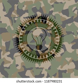 idea icon on camo pattern
