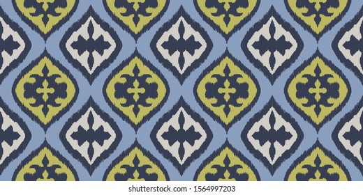 Ikat border. Geometric folk ornament. Tribal vector texture. Seamless striped pattern in Aztec style. Ethnic embroidery. Indian, Scandinavian, Gypsy, Mexican, African rug.