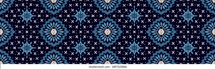 Ikat border. Geometric folk ornament. Tribal vector texture. Seamless striped pattern in Aztec style. Ethnic embroidery. Indian, Scandinavian, Gypsy, Mexican, African rug.