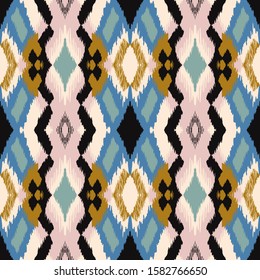 Ikat geometric folklore ornament with diamonds. Tribal ethnic vector texture. Seamless striped pattern in Aztec style. Folk embroidery. Indian, Scandinavian, Gypsy, Mexican, African rug.