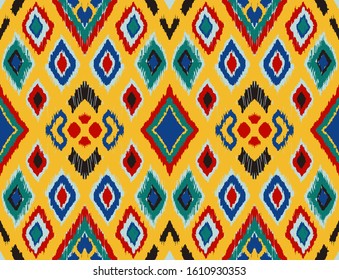 Ikat geometric folklore ornament with diamonds. Tribal ethnic vector texture. Seamless striped pattern in Aztec style. Folk embroidery. Indian, Scandinavian, Gypsy, Mexican, African rug. 