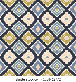 Ikat geometric folklore ornament with diamonds. Tribal ethnic vector texture. Seamless striped pattern in Aztec style. Folk embroidery. Indian, Scandinavian, Gypsy, Mexican, African rug.