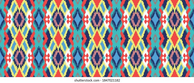 Ikat geometric folklore ornament with diamonds. Tribal ethnic vector texture. Seamless striped pattern in Aztec style. Folk embroidery. Indian, Scandinavian, Gypsy, Mexican, African rug.