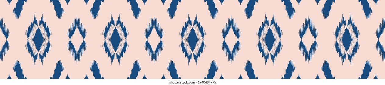 Ikat geometric folklore ornament with diamonds. Tribal ethnic vector texture. Seamless striped pattern in Aztec style. Folk embroidery. Indian, Scandinavian, Gypsy, Mexican, African rug.