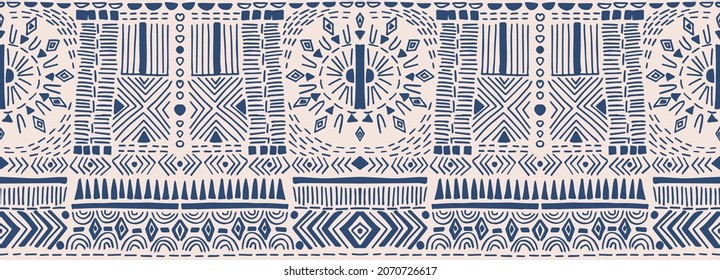 Ikat geometric folklore ornament with diamonds. Tribal ethnic vector texture. Seamless striped pattern in Aztec style. Folk embroidery. Indian, Scandinavian, Gypsy, Mexican, African rug.