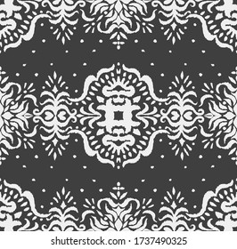 Patrón ininterrumpido de Ikat. Borde con copos de nieve. Lugar de apertura. Antecedentes de Navidad de Año Nuevo. Huella shibori de tinte vectorial con rayas y chevron. La tinta textura el fondo japonés. Moda bohemia. 
