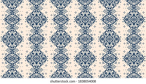 Ikat nahtloses Muster. Grenze mit Schneeflocken. Arbeitstisch. Neues Jahr Weihnachten Hintergrund. Vektorbinde Farbe Shibori Druck mit Streifen und Chevron. Tintenfisch strukturierter japanischer Hintergrund. Böhmische Mode. 