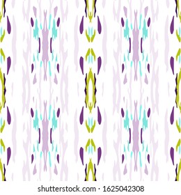 Ikat, Tie Dye. Batik, Hand Drawn Seamless Pattern. Ethnic Texture. Hand Drawn Painted. Lilac Violet Geo Summer Folklore Fabric.  Natural Woven Paint Tile.