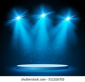 Palco redondo iluminado no fundo escuro