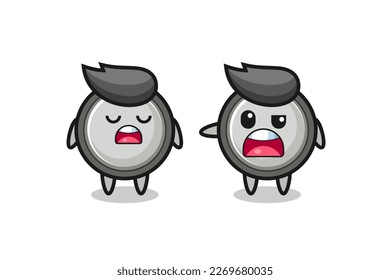ilustración de la discusión entre dos personajes lindos de la celda del botón , diseño de estilo lindo para camiseta, pegatina, elemento logo