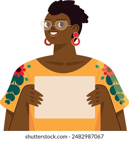 Ilustración de una hermosa joven afro sosteniendo un cartel con un mensaje en sus manos, espacio para texto personalizado, sonriente con gafas y una túnica colorida amarilla decorada con bordados de flores.