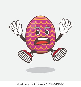 Una ilustración del personaje de la mascota Huevo de Pascua con gesto impactante