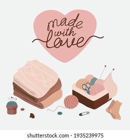 Ilustración de tejido y trabajo a mano en un estilo plano sobre fondo blanco. Los sudaderos se apilan en una pila, cesta de agujas, bolas de hilo. Publicar tarjeta con texto en formato cuadrado. Hecho con amor