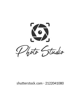Illustration Photo studio photography camera focus lens logo icon vector 