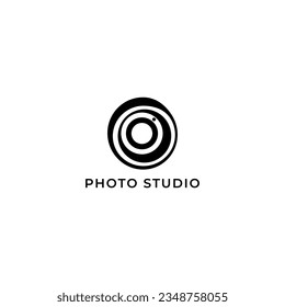 ILLUSTRATION PHOTOGRAPHY ABSTRACT CAMERA LENS BLACK COLOR SIMPLE LOGO ICON TEMPLATE DESIGN ELEMENT VECTOR. GOOD FOR PHOTO STUDIO, APPS