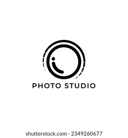 ILLUSTRATION PHOTOGRAPHY ABSTRACT CAMERA LENS BLACK COLOR SIMPLE LOGO ICON TEMPLATE DESIGN ELEMENT VECTOR. GOOD FOR PHOTO STUDIO, APPS