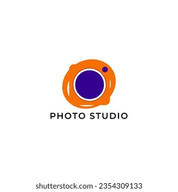 ILLUSTRATION PHOTOGRAPHY ABSTRACT CAMERA LENS SIMPLE LOGO ICON TEMPLATE DESIGN ELEMENT VECTOR. GOOD FOR PHOTO STUDIO, APPS