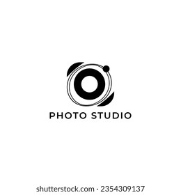 ILLUSTRATION PHOTOGRAPHY ABSTRACT CAMERA LENS SIMPLE LOGO ICON TEMPLATE DESIGN ELEMENT VECTOR. GOOD FOR PHOTO STUDIO, APPS