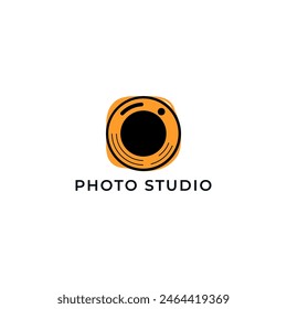 ILLUSTRATION PHOTOGRAPHY ABSTRACT CAMERA LENS SIMPLE LOGO ICON BLACK ORANGE COLOR TEMPLATE DESIGN ELEMENT VECTOR. GOOD FOR PHOTO STUDIO, APPS