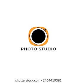 ILLUSTRATION PHOTOGRAPHY ABSTRACT CAMERA LENS SIMPLE LOGO ICON BLACK ORANGE COLOR TEMPLATE DESIGN ELEMENT VECTOR. GOOD FOR PHOTO STUDIO, APPS
