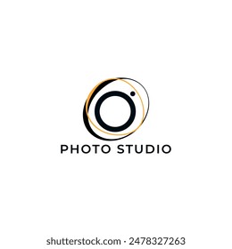 ILLUSTRATION PHOTOGRAPHY ABSTRACT CAMERA LENS SIMPLE LOGO ICON BLACK ORANGE COLOR TEMPLATE DESIGN ELEMENT VECTOR. GOOD FOR PHOTO STUDIO, APPS