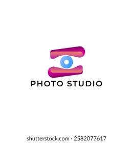 ILLUSTRATION PHOTOGRAPHY ABSTRACT CAMERA LENS SIMPLE LOGO ICON PURPLE ORANGE GARDIENT COLOR TEMPLATE DESIGN ELEMENT VECTOR. GOOD FOR PHOTO STUDIO, APPS