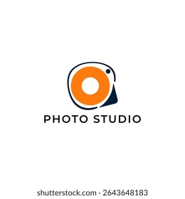 ILLUSTRATION PHOTOGRAPHY ABSTRACT CAMERA LENS SIMPLE LOGO ICON BLUE ORANGE COLOR TEMPLATE DESIGN ELEMENT VECTOR. GOOD FOR PHOTO STUDIO, APPS