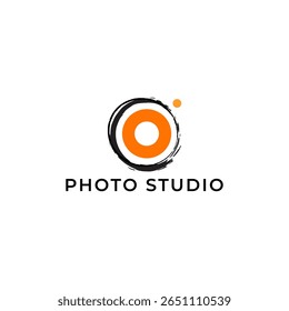ILLUSTRATION PHOTOGRAPHY ABSTRACT CAMERA LENS SIMPLE LOGO ICON BLACK ORANGE COLOR TEMPLATE DESIGN ELEMENT VECTOR. GOOD FOR PHOTO STUDIO, APPS