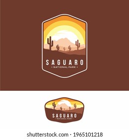 Ilustración del logo del emblema del parque nacional de saguaro sobre fondo oscuro