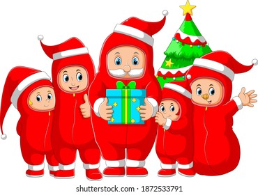 The illustration of the Santa clause celebrate the Christmas with the family and using the personal protective equipment