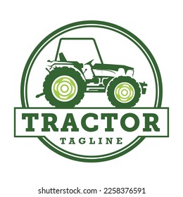 Ilustración de Tractor en una plantilla de logotipo de rancho. Logotipo preparado con fondo blanco aislado.