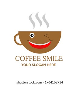 Ilustración del diseño vectorial de la plantilla del logotipo del café para empresas o empresas. Sonrisa en el café.