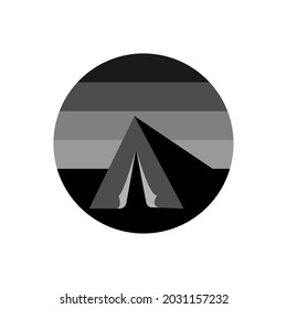 Ilustración vectorial gráfico del logotipo del campamento, adecuado para el logotipo del exterior, logotipo corporativo, icono, logotipo de la marca, logotipo de aventura, etc.