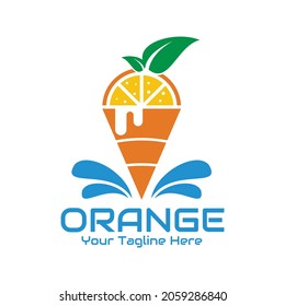 Vektorgrafik von Zitrusfrüchten und grünen Blättern mit Standortsymbol, die blaue Wassersplash zeigt, perfekt für Saft, Getränk, Orange, Essen, Gesundheit, Vitamin, etc.