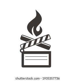 ilustraciones sobre documentación de aventura o cine al aire libre