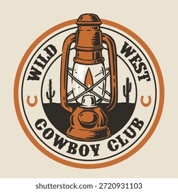 A imagem mostra uma lanterna vintage cercada pelas palavras wild west cowboy club. O design apresenta plantas de cactos no fundo representando a paisagem ocidental acidentada.