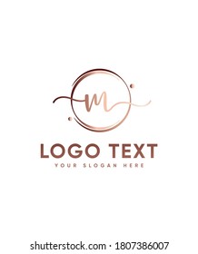 Eine unglaublich elegante und fließende Briefvorlage vom Typ M Logo, Vectorlogo für die Unternehmens- und Unternehmensidentität 