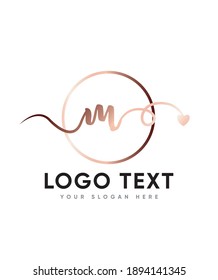 Una carta caligráfica escrita a mano, increíblemente única y romántica, modelo de logotipo M, logotipo vector para identidad empresarial y de empresa 
