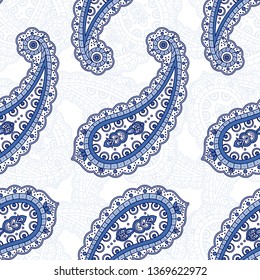 Indian paisley pattern vector seamless. Floral vintage ethnic ornament for silk scarf bandana print. Oriental flower design motif for boho bedroom textile, traditional wallpaper, turkish wedding.