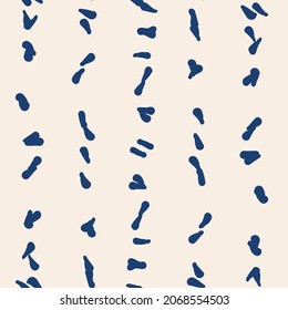 Indigo tie dye shibori vector seamless pattern. Minimalist geometric oriental  endless tile repeat in navy blue and white. Organic texture. Japanese traditional print.

