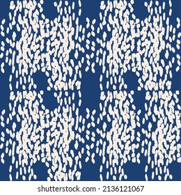 Patrón indigo del vector shibori del tintineo del índigo. Repetición de mosaicos interminables geométricos orientales en azul marino y blanco. Textura orgánica. Impresión tradicional japonesa.

