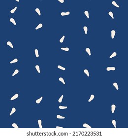 Indigo tie dye shibori vector seamless pattern. Minimalist geometric oriental  endless tile repeat in navy blue and white. Organic texture. Japanese traditional print.
