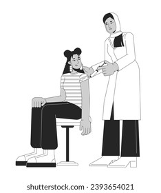 Vacunación antigripal caricatura en blanco y negro ilustración plana. Médico musulmán de hijab que da muerte a una chica latina con vacuna de gripe personajes de lino 2D aislados. Imagen de contorno vectorial monocromático de inmunización