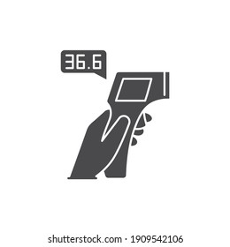 Infrarot-Thermometer misst die Temperatur schwarz-glyph-Symbol. Sichere Fahrt. Piktogramm für Web, mobile App, Promo.